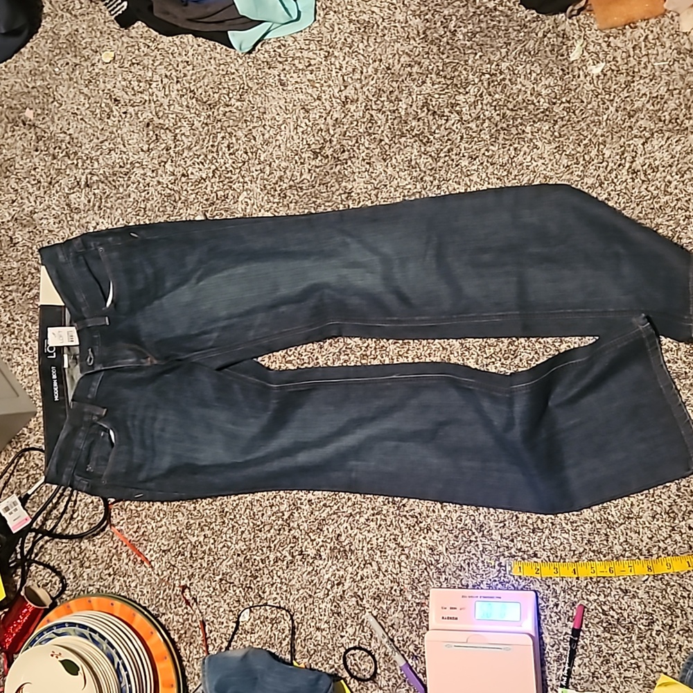 Loft. Blue Jeans New with tag. Modern boot. Low rise. Size 6. 98% cotton